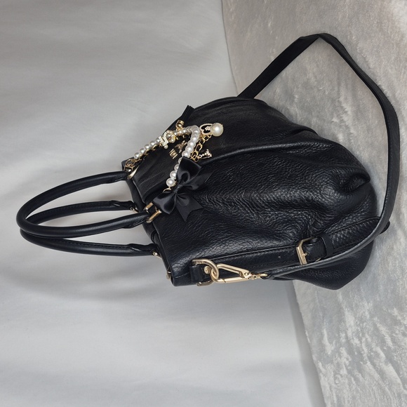 MCM Black Leather Handbag with Gold Accents - Picture 4 of 17